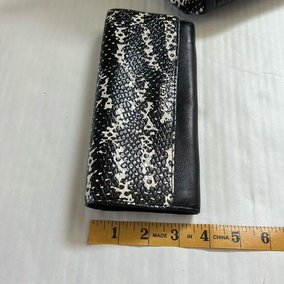 Coach Madison Sadie Flap Crossbody Satchel and Wallet in Two Tone Python - Picture 15 of 16